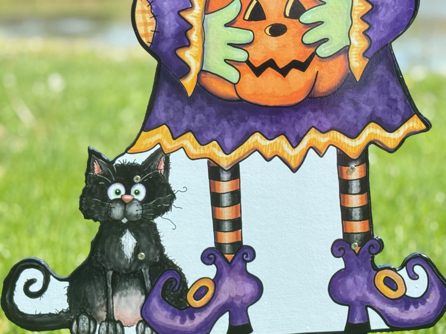 Wanda Witch Halloween Yard Art