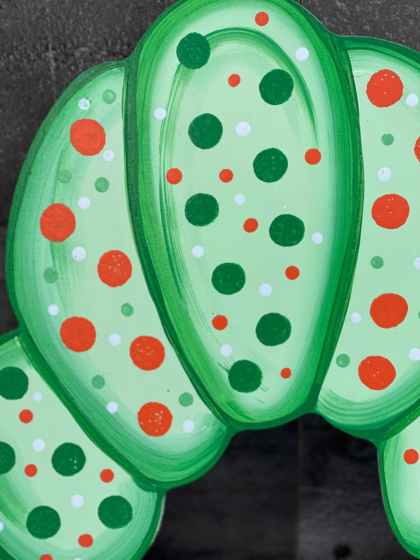 inch worm yard art decoration