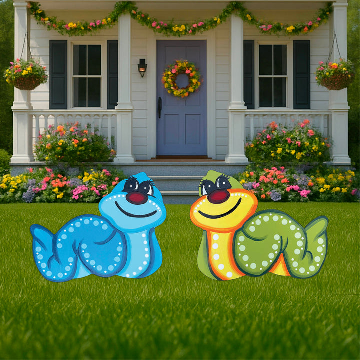 Green or Blue Spring Worm, Playful Turtle Sign Outdoor Decorations