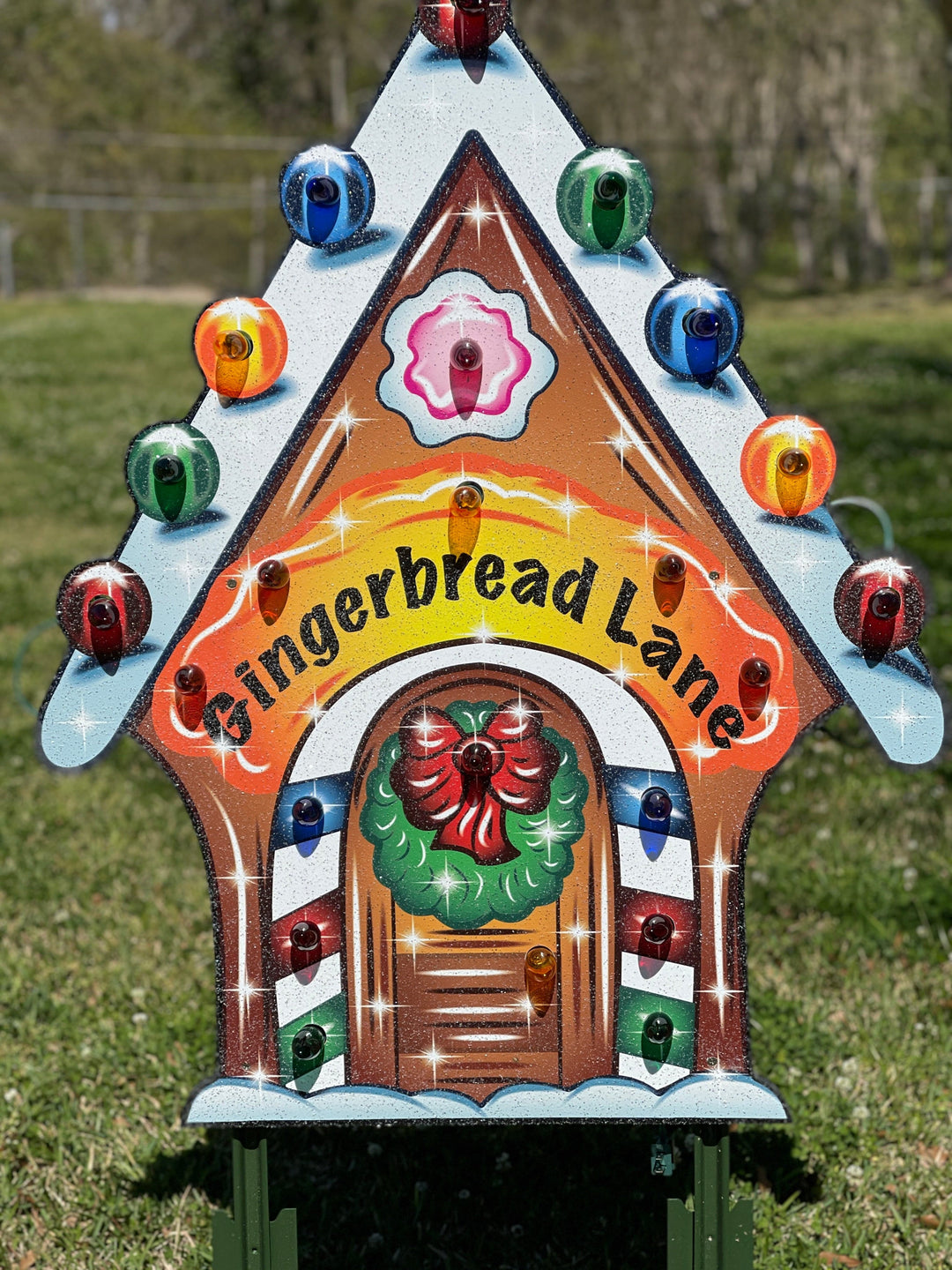 Christmas Yard Art Gingerbread Lane House with Ma,Pa, Kids , and babies-12PC Set