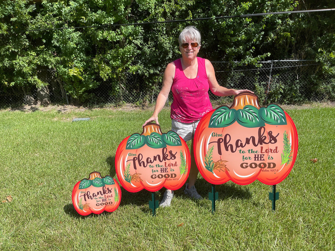 Give Thanks Psalm 107:1 Pumpkin Available in Three Sizes