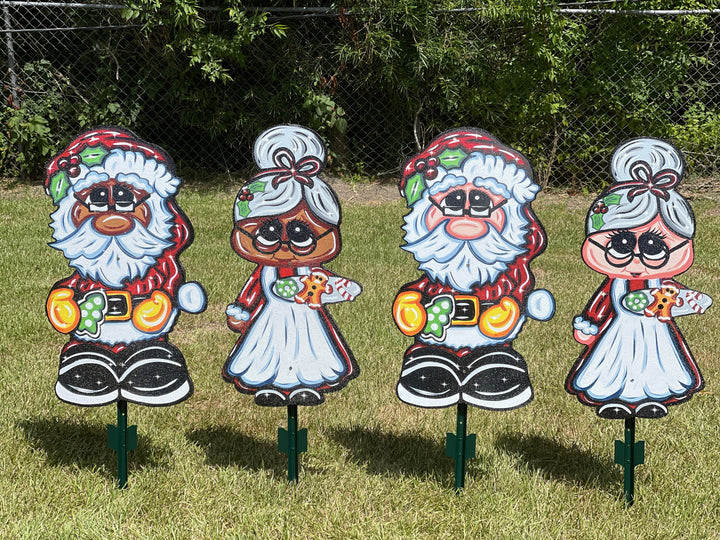 Christmas Santa clause with Mrs Clause yard art decor