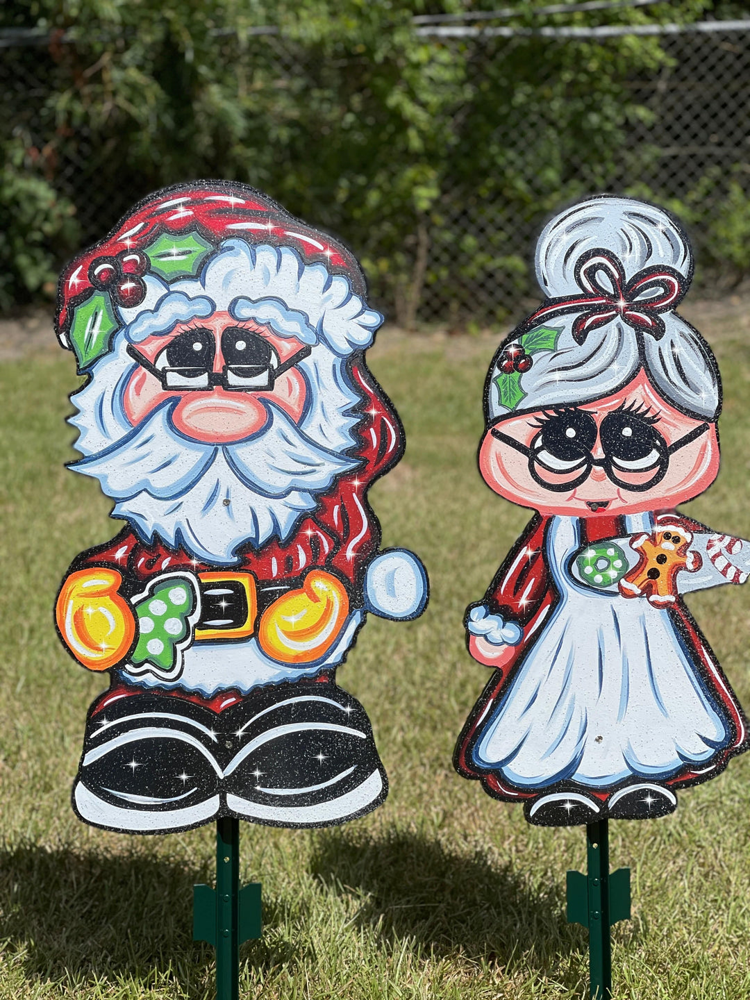 Christmas Santa clause with Mrs Clause yard art decor