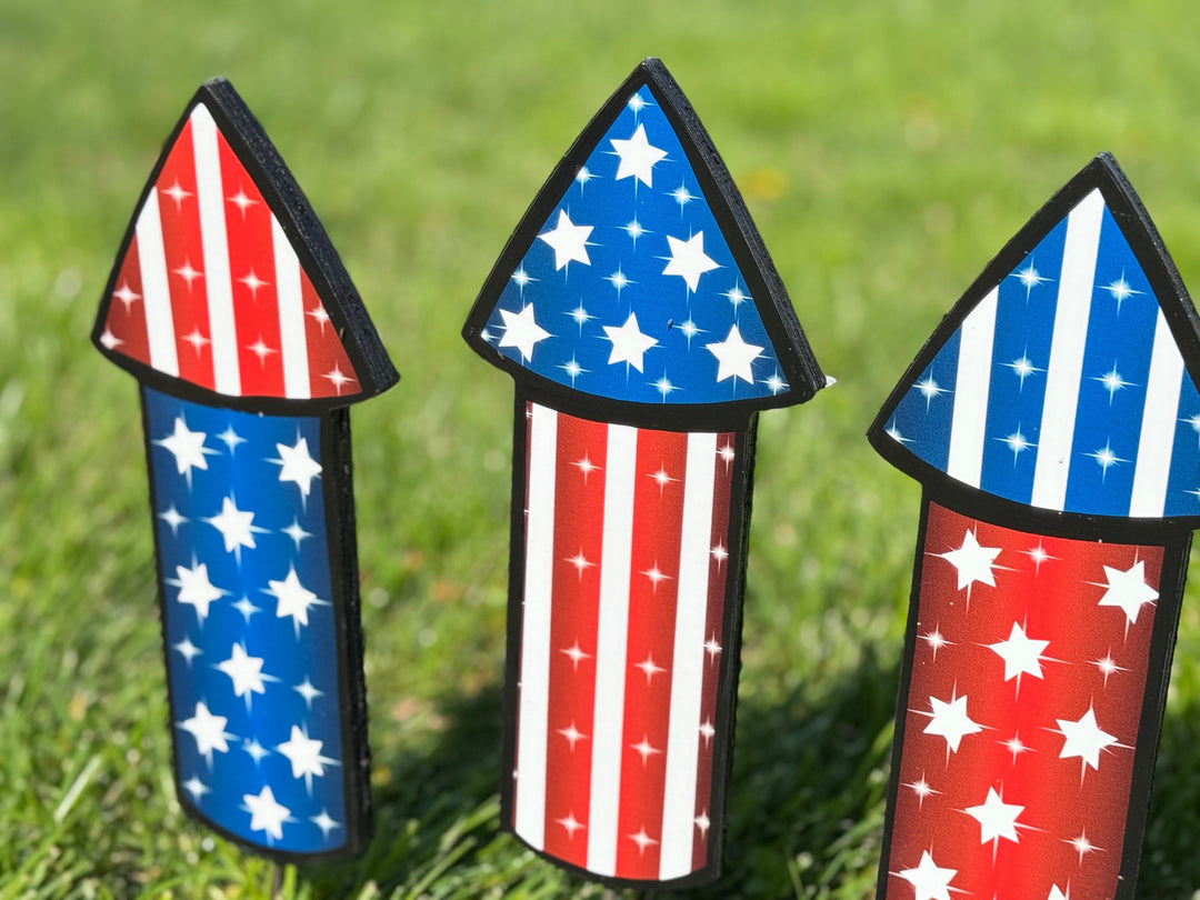 Eagle with American Flag Banner Yard Signs with firecracker and star signs