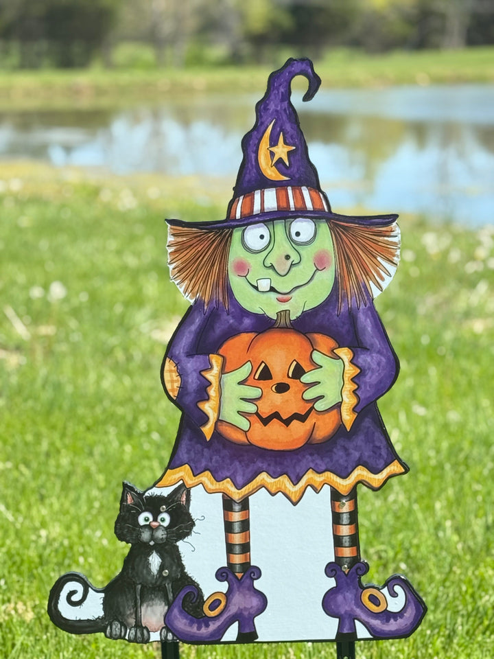Wanda Witch Halloween Yard Art