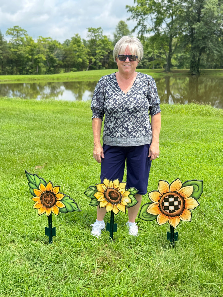 Sunflower with Leaves Sign Outdoor Decoration