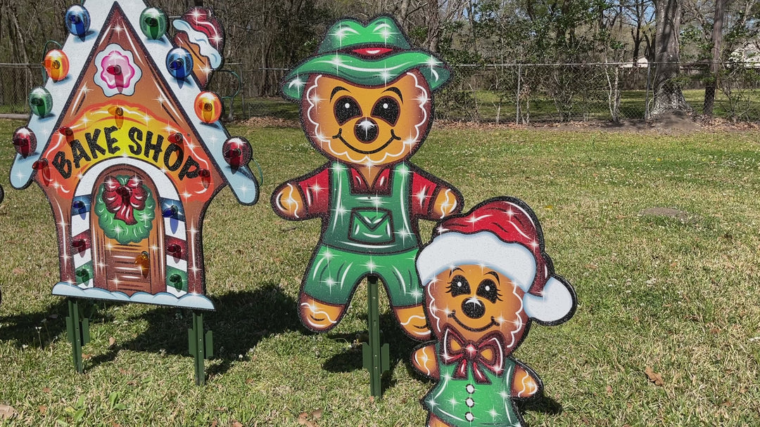 Gingerbread Bake Shop with Gingerbread Family – Christmas Yard Stakes