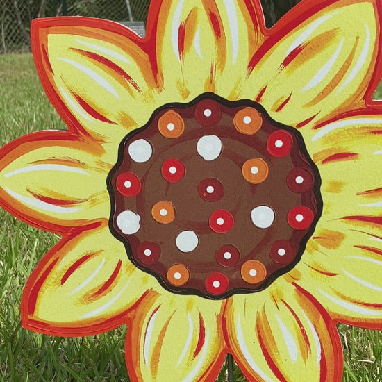 Sunflower yard decor