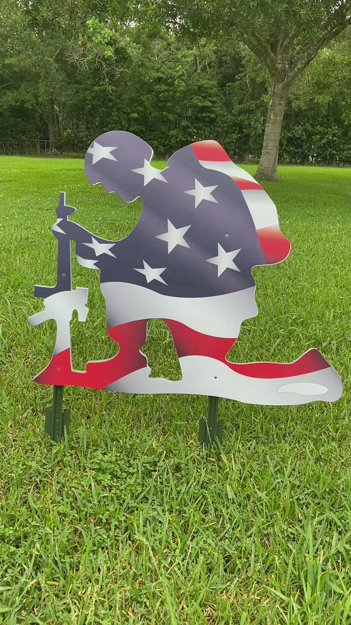 Patriotic Yard Art Kneeling Soldier with American Flag