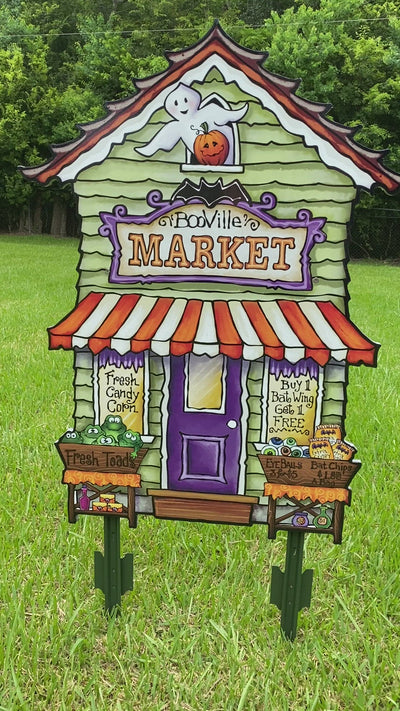 BooVille Market Halloween Yard Art