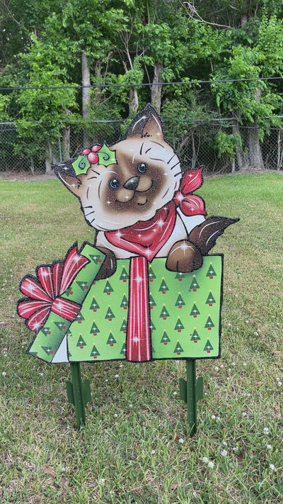 Christmas Smiling Kitty in Christmas box Yard Art