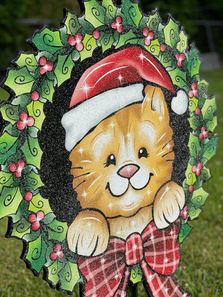 Christmas Kitty Wreath of Mistletoe and Bow Yard Art Decoration