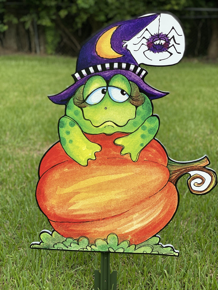 Frog Pumpkin Halloween yard art