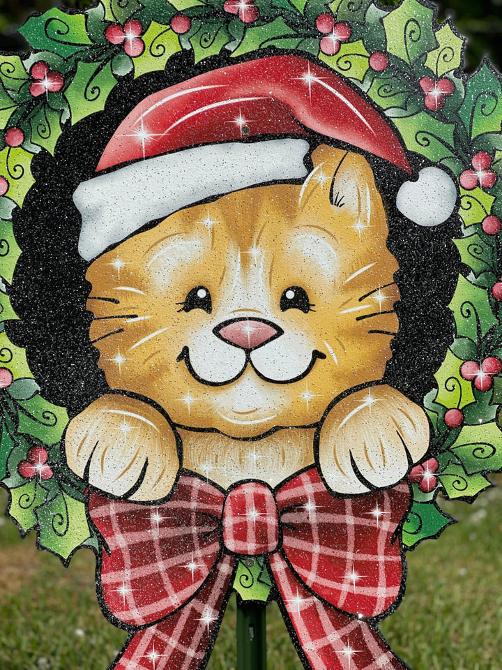 Christmas Kitty Wreath of Mistletoe and Bow Yard Art Decoration