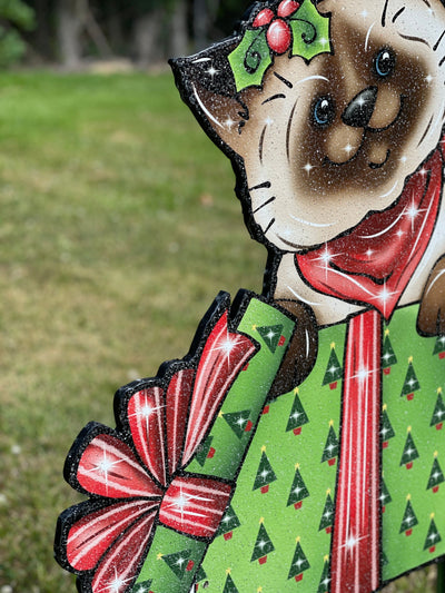 Christmas Smiling Kitty in Christmas box Yard Art