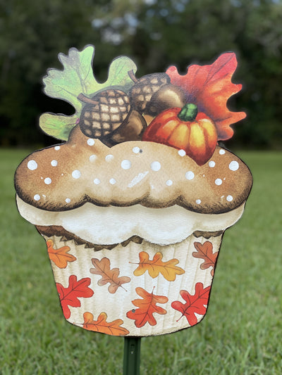 Fall CupCake with Fall Yard Art