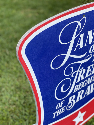patriotic yard art