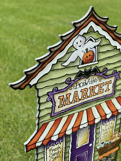 BooVille Market Halloween Yard Art