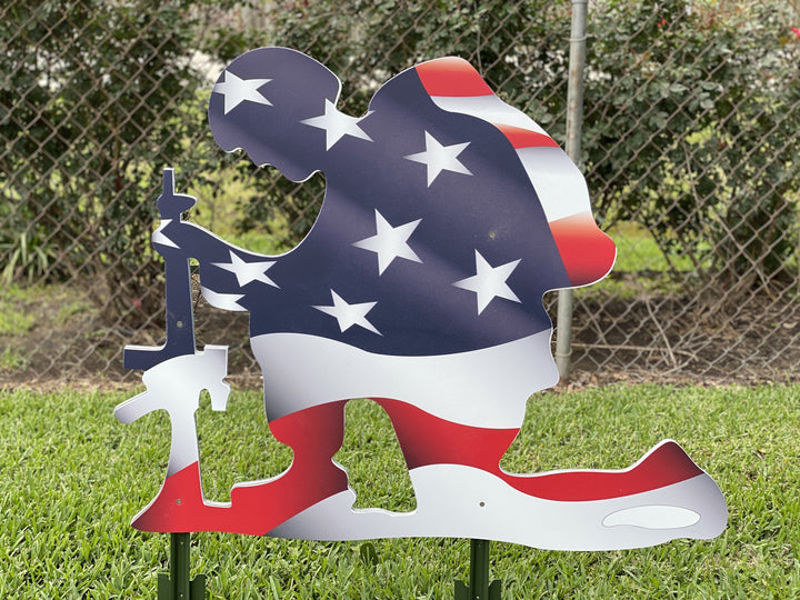 Patriotic Yard Art Kneeling Soldier with American Flag