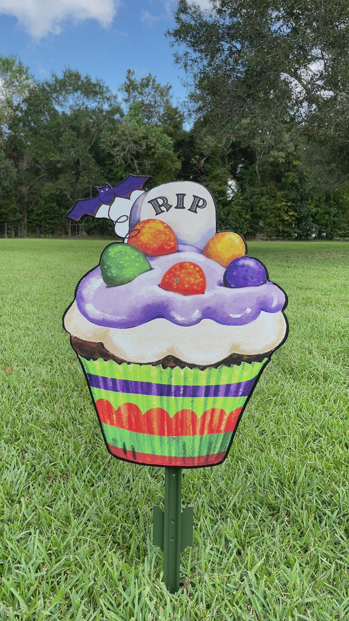 RIP and Bat CupCake Halloween Yard Art