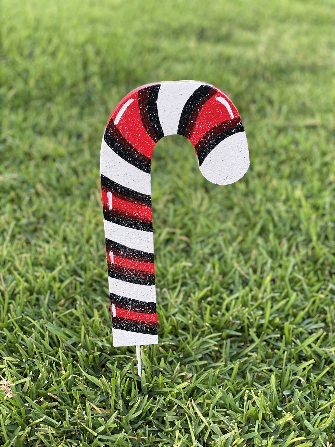 Christmas Candy cane facing right painted yard art design