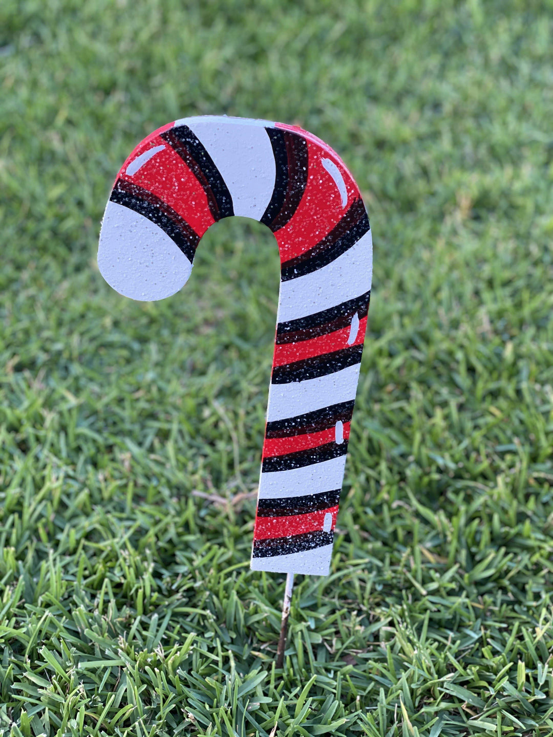 Christmas Candy cane facing left painted yard art design