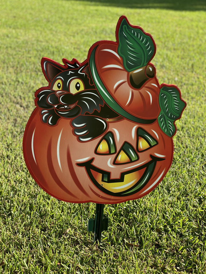Outdoor Halloween Decor