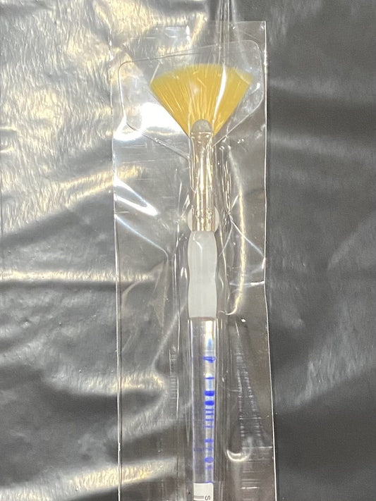 #4 Fan Brush
