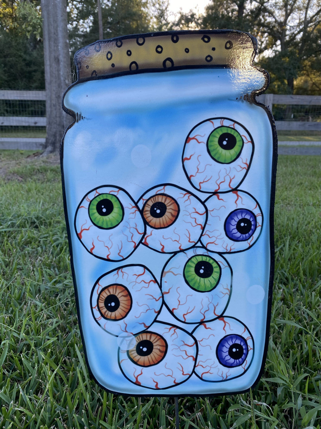 Jar of eyeballs Halloween Yard Art
