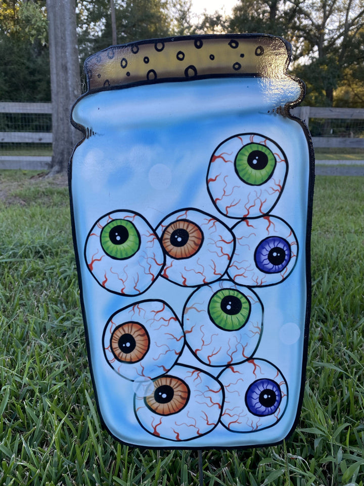 Jar of Eyeballs Halloween Yard Art