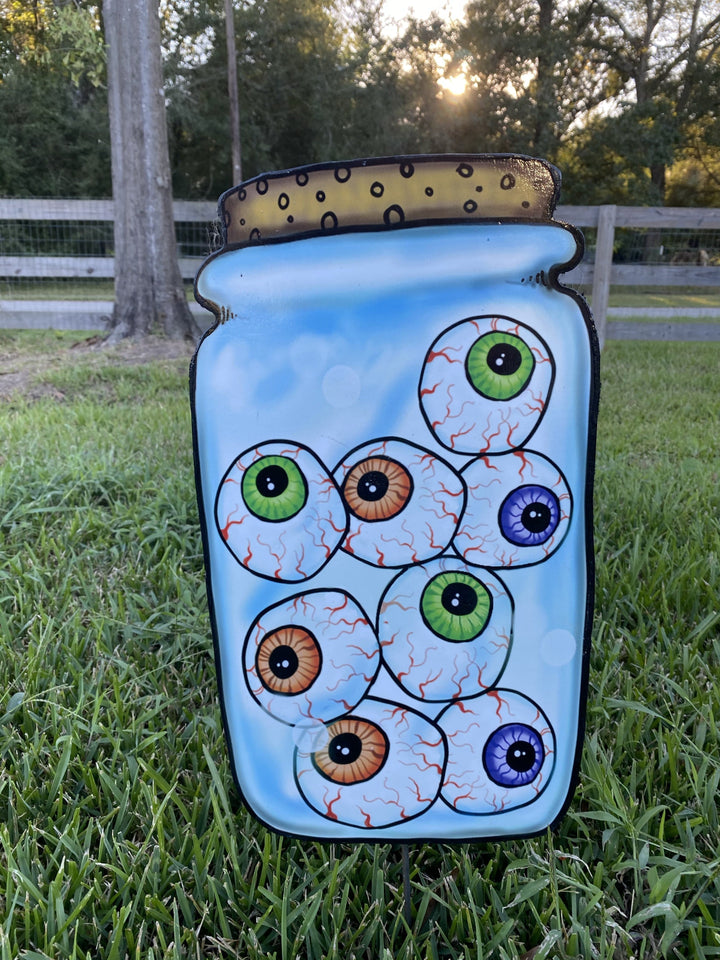 Jar of Eyeballs Halloween Yard Art