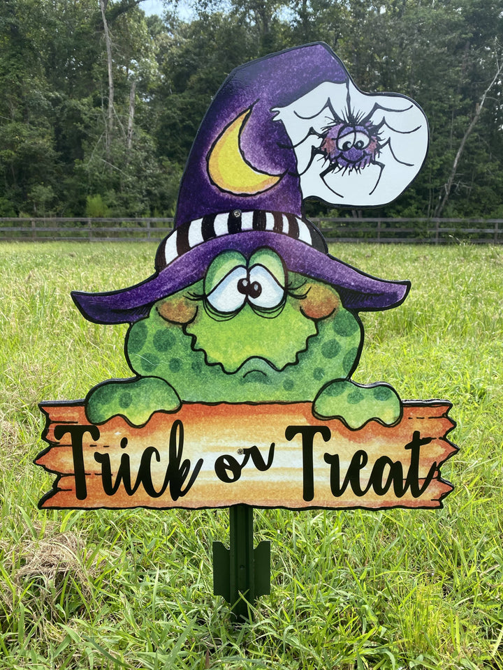 Trick or Treat Frog Halloween Yard Art